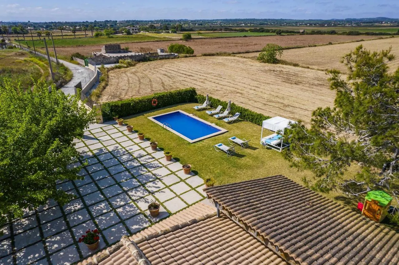 Villa Ambient / Sa Finqueta Muro